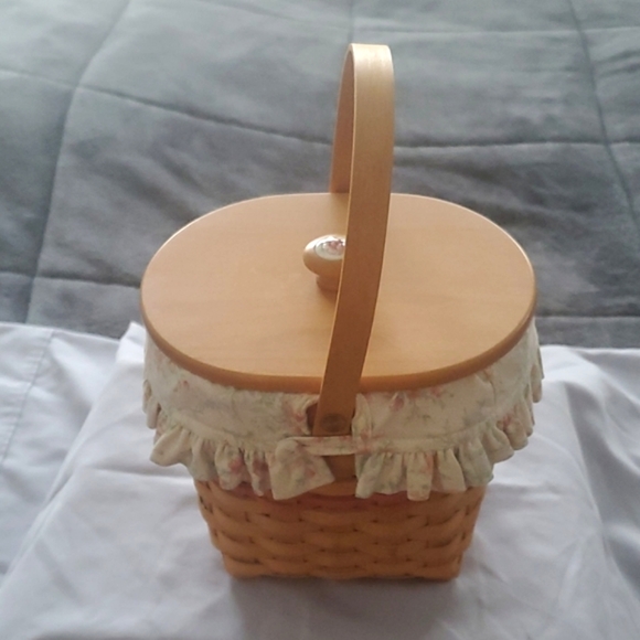 🌟2001 Longaberger Woodcraft Basket W/ Liner - Picture 2 of 10